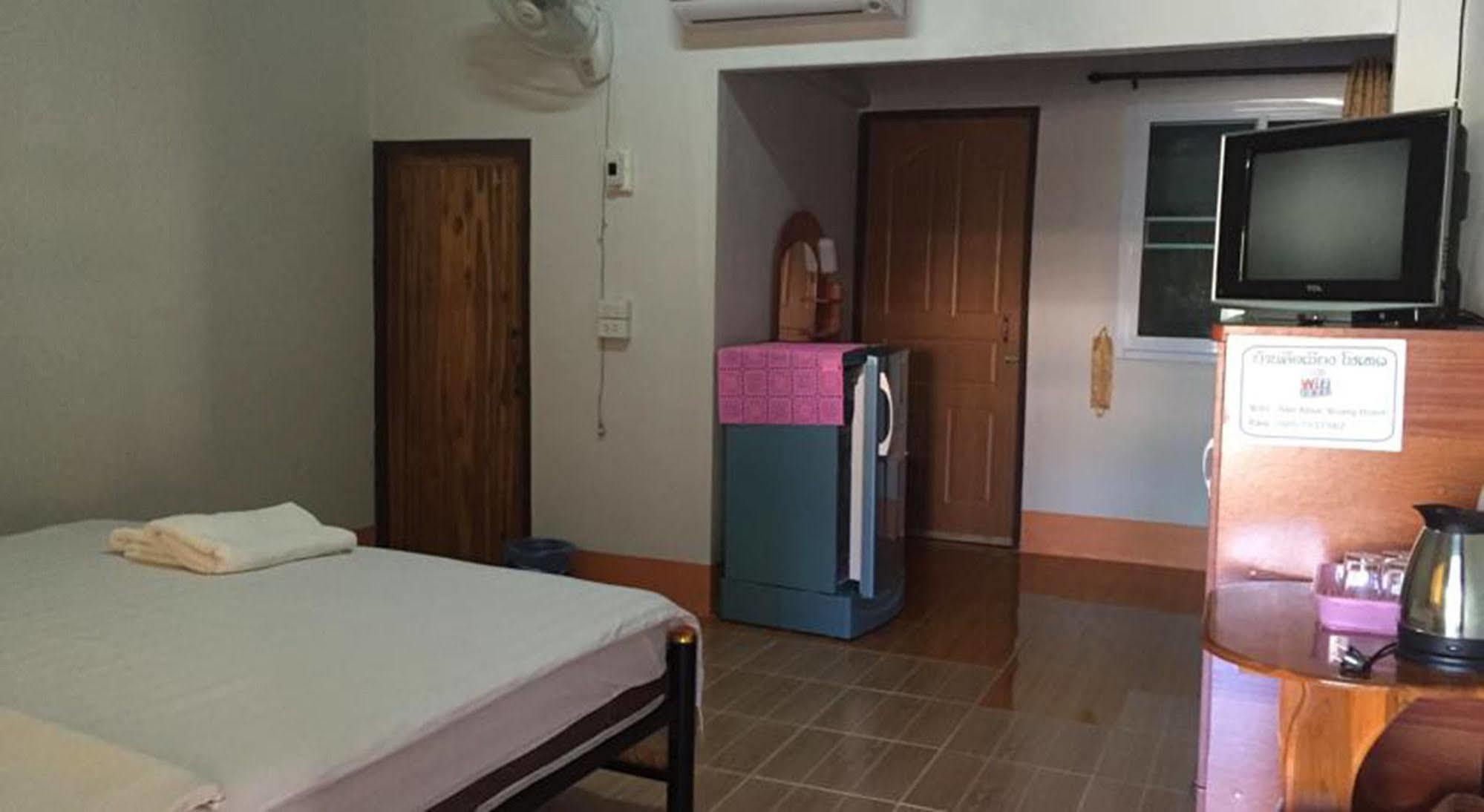 Baan Khue Wieng Resort Mae Sariang Εξωτερικό φωτογραφία